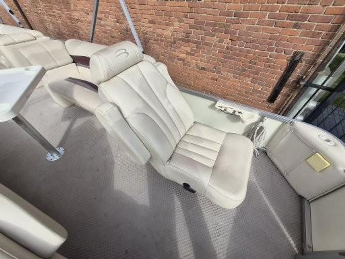 Used 2005 Bennington 257 FX