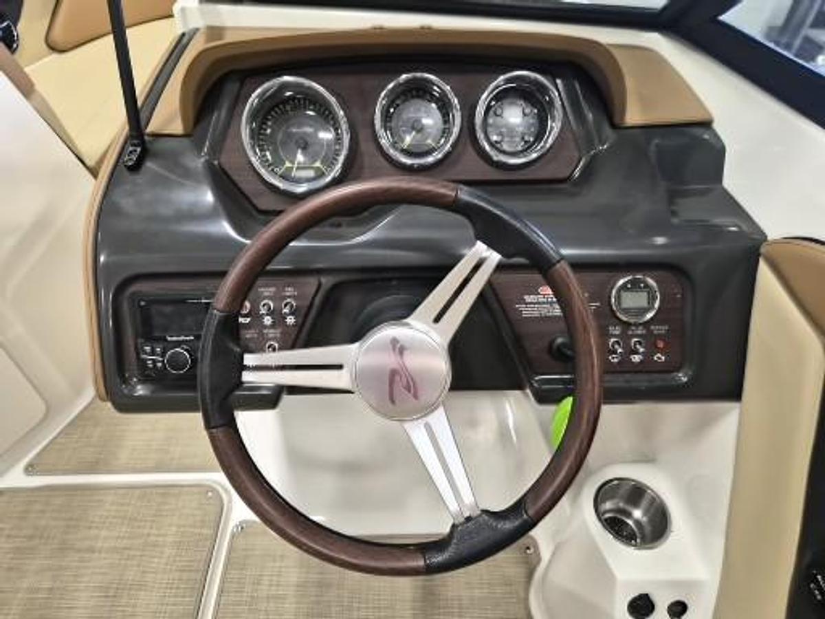 Used 2017 Sea Ray SPX 190