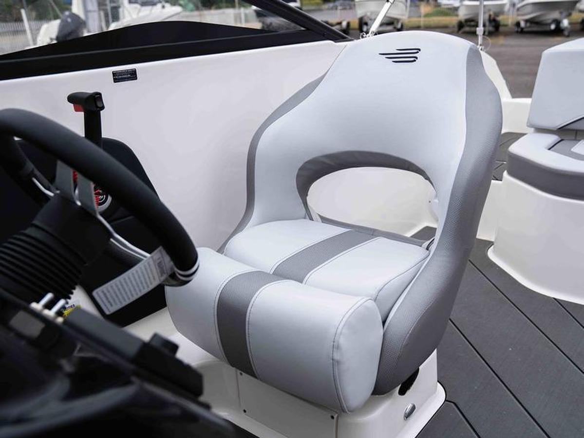 2026 Bayliner V20i Bowrider