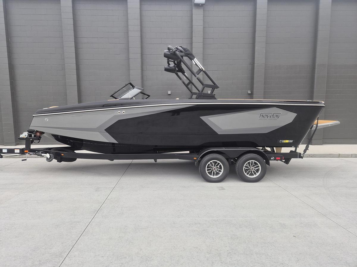 2026 Heyday Wake Boats WTSURF
