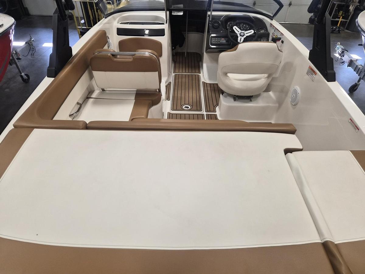 Used 2020 Bayliner VR-5