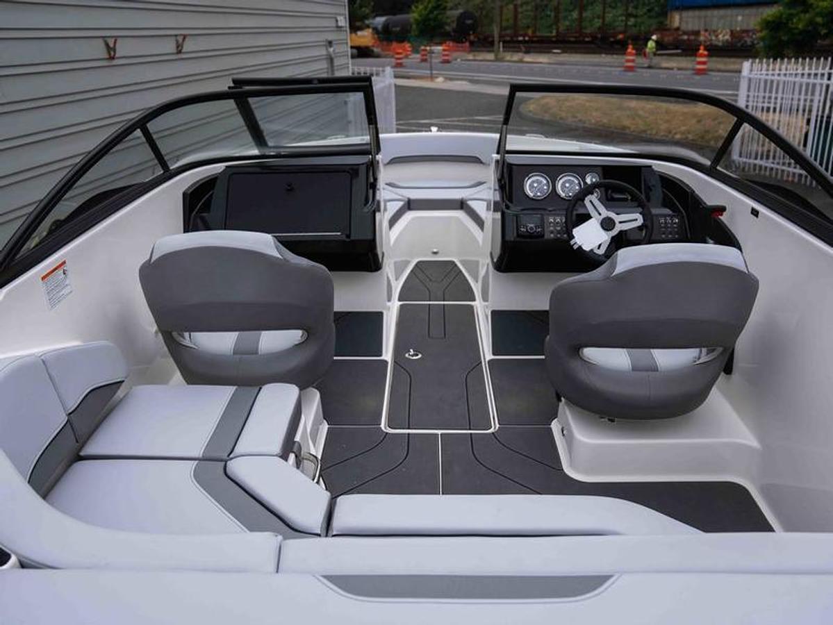 2026 Bayliner V20i Bowrider