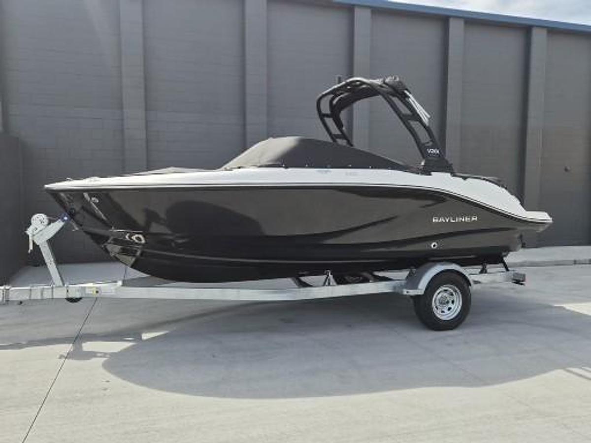2026 Bayliner V20i Bowrider