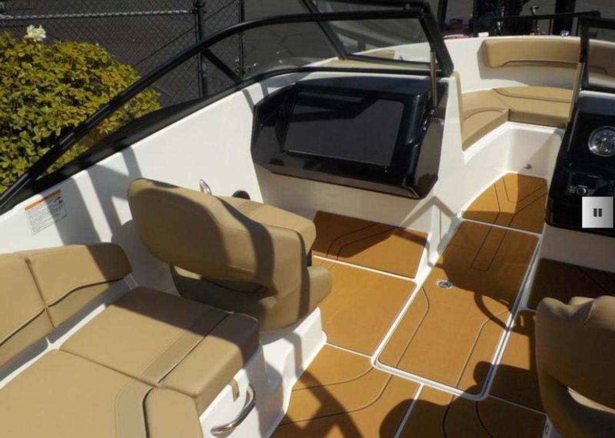 2026 Bayliner V20i Bowrider