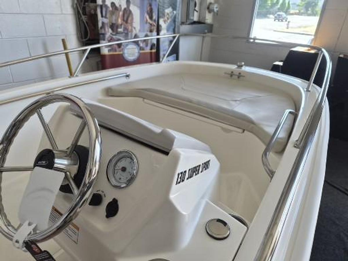 2027 Boston Whaler 130 Sport