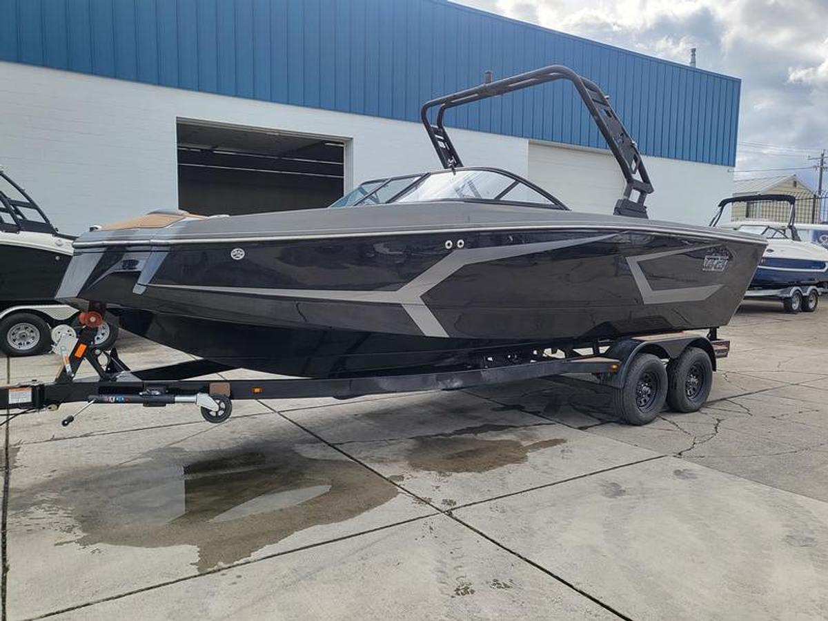 2026 Heyday Wake Boats WTSURF