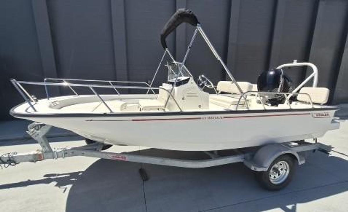 2026 Boston Whaler 170 Montauk