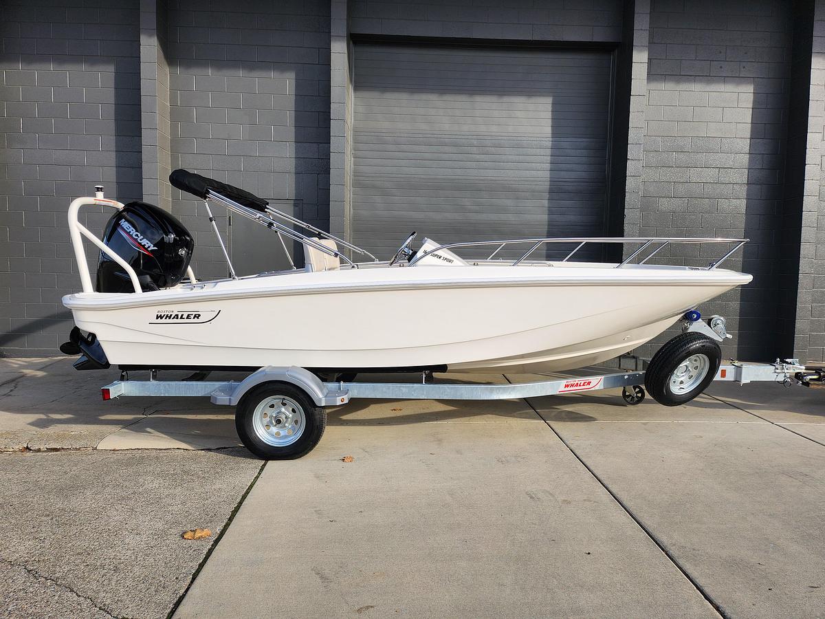 2027 Boston Whaler 160 Sport