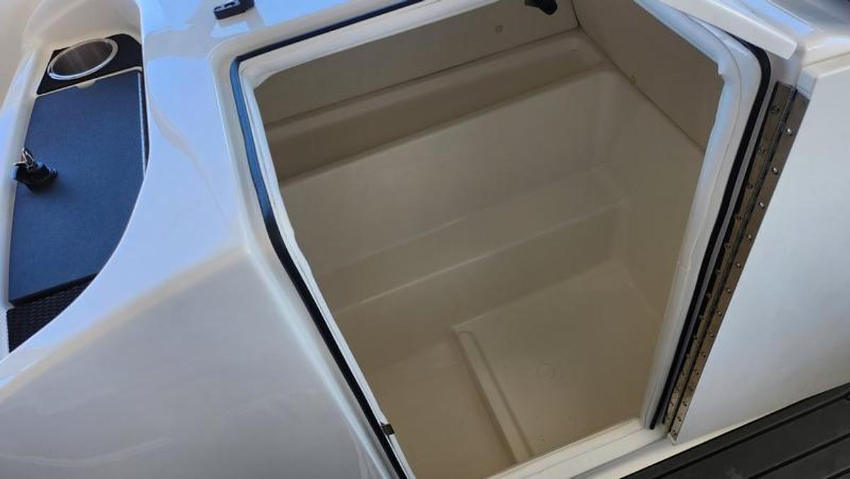 2025 Bayliner VR6 Bowrider