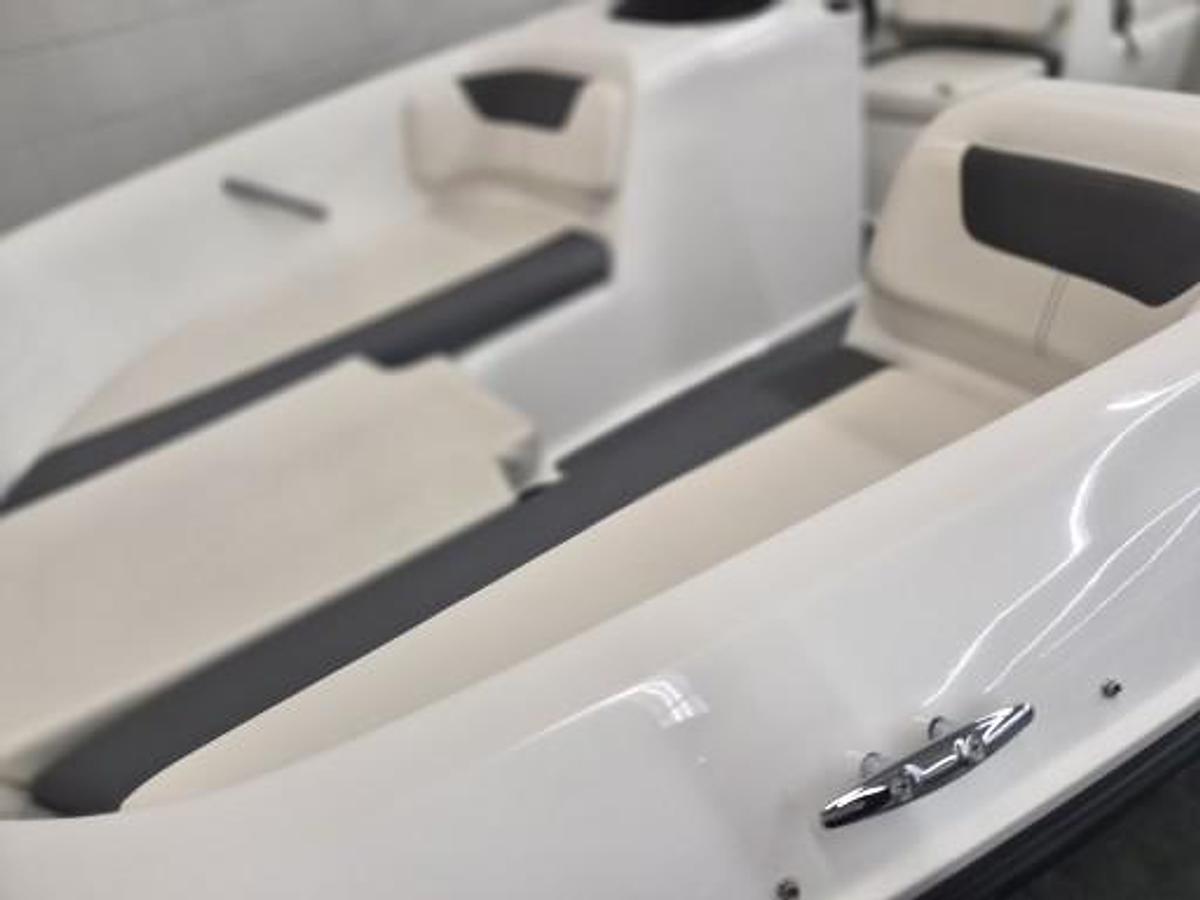 Used 2018 Bayliner 180EL