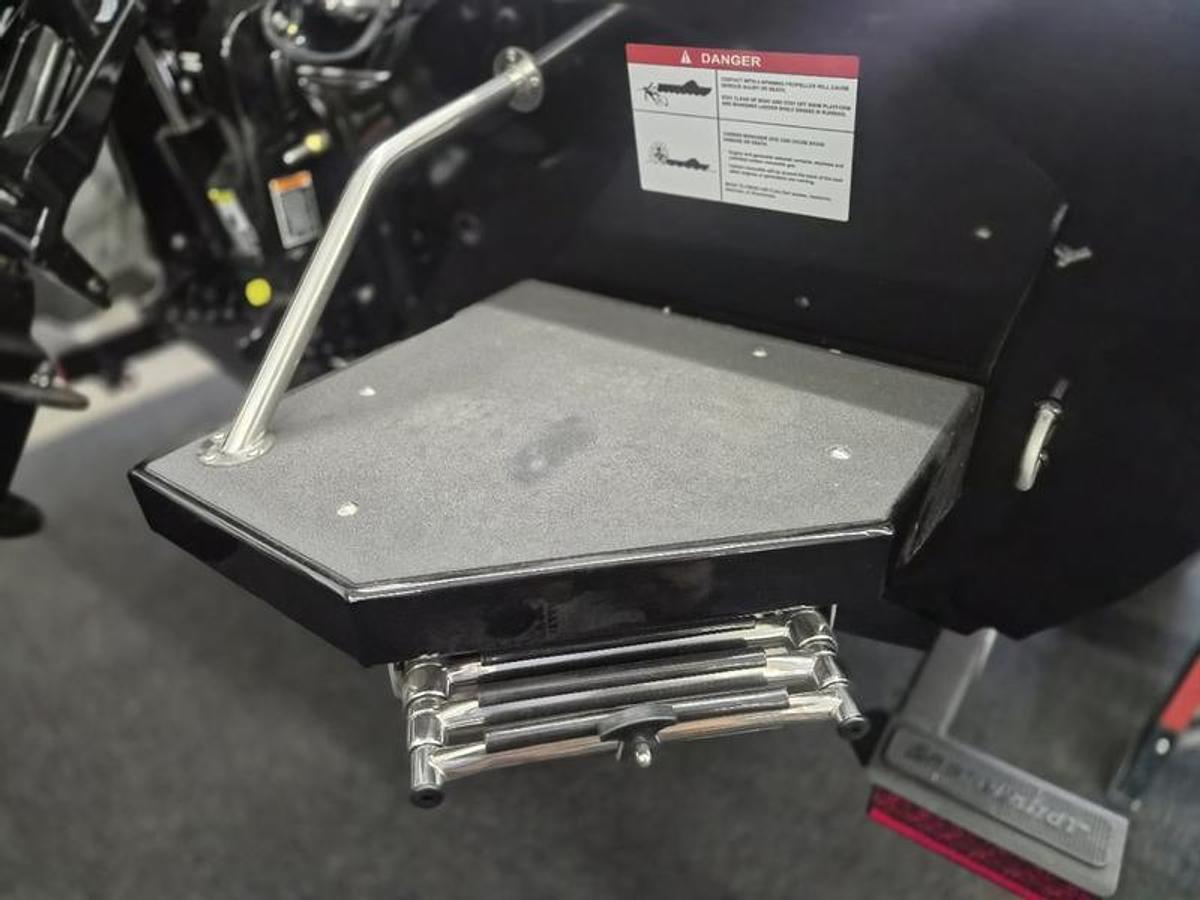 2026 Crestliner 1650 Hawk Walkthrough