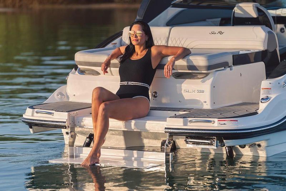 2026 Sea Ray SLX 260