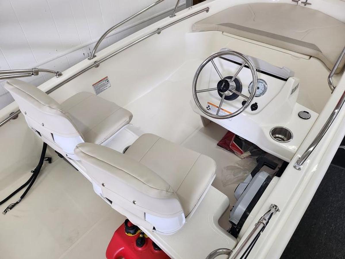 2026 Boston Whaler 130 Super Sport