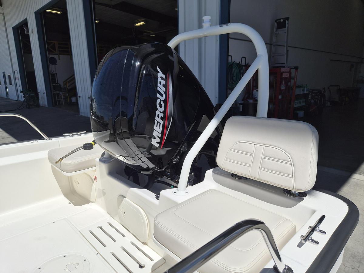 2026 Boston Whaler 170 Montauk