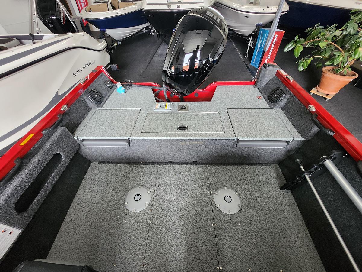 Used 2027 Crestliner 1750 Hawk Walkthrough