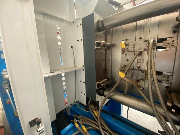 Used 2000 Netstal Synergy S-1750-900 Moulding Machine