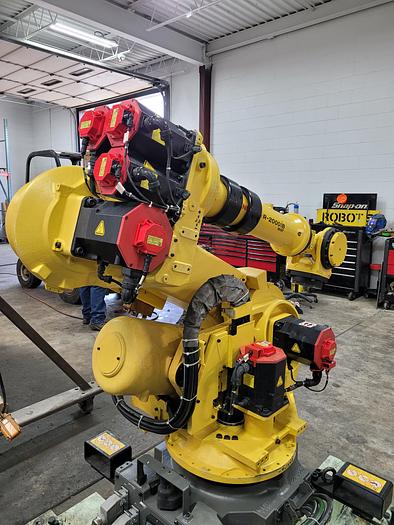 Refurbished FANUC R-2000ib/165F Industrial Robot with R30ia Controller