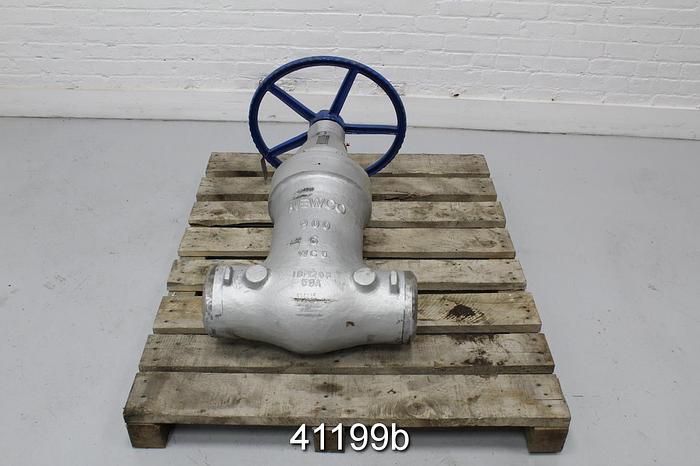 Used Newco 6" Hand Operated Globe Valve, WC6 Body #41199