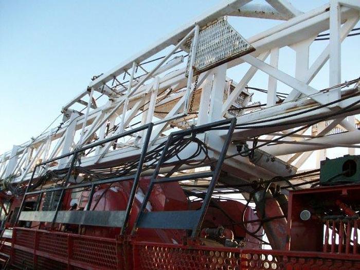 Used MOUNTAIN RIG MR 350