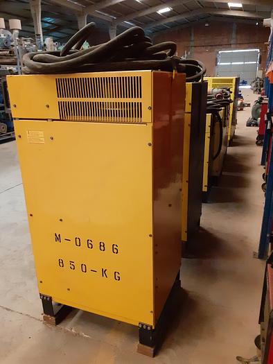 Usado Máquina de soldar ESAB LAE 1250