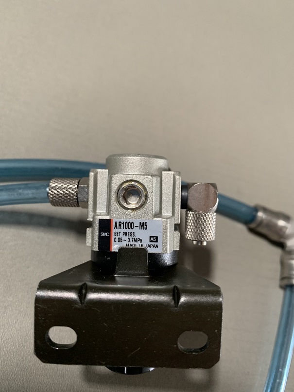Used SMC Pressure Regulator AR1000-M5