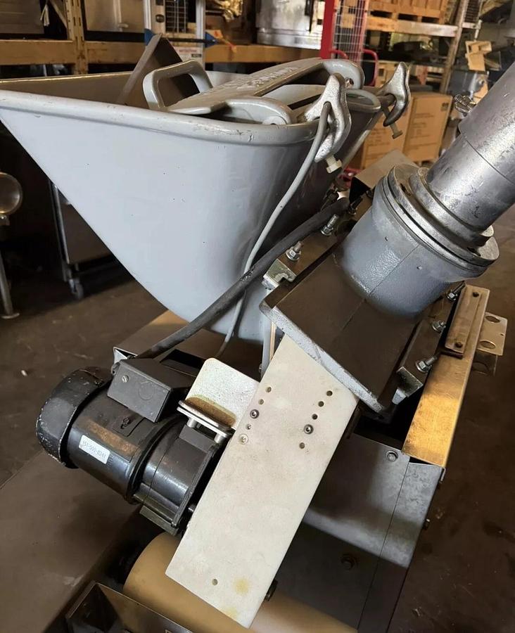 Used BAGEL O MATIC COMBINATION DOUGH DIVIDER / BAGEL FORMER