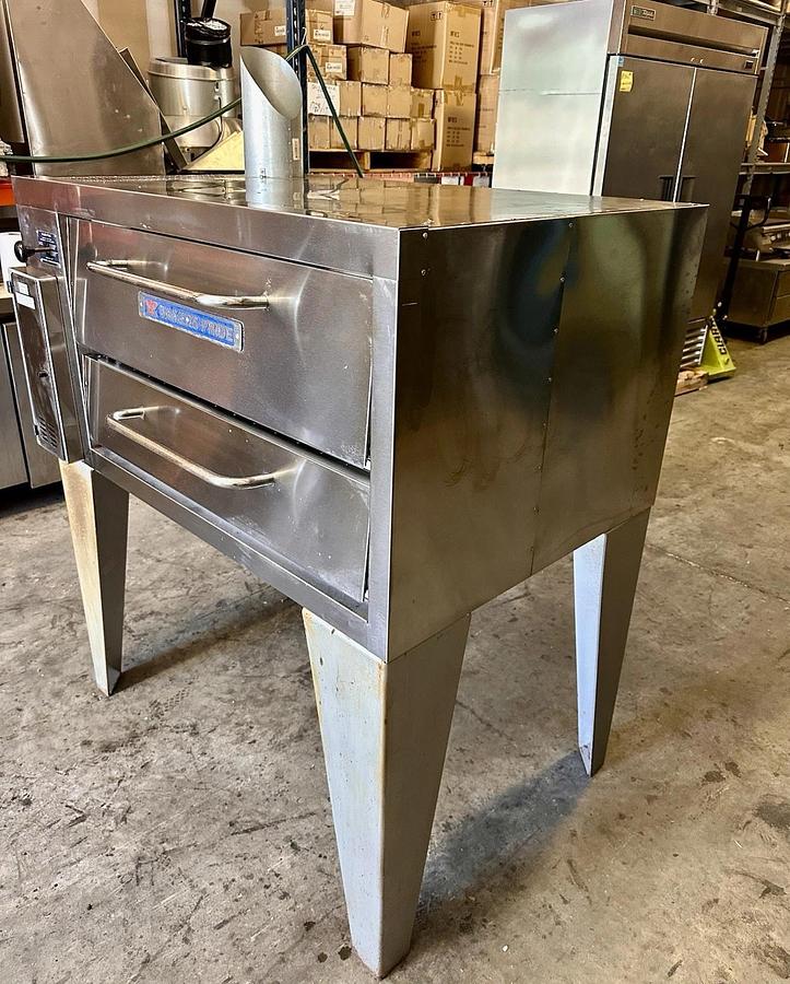 Used 2017 BAKERS PRIDE 151 Natural Gas Superdeck Pizza Oven BEAUTIFUL WORKING SHAPE!