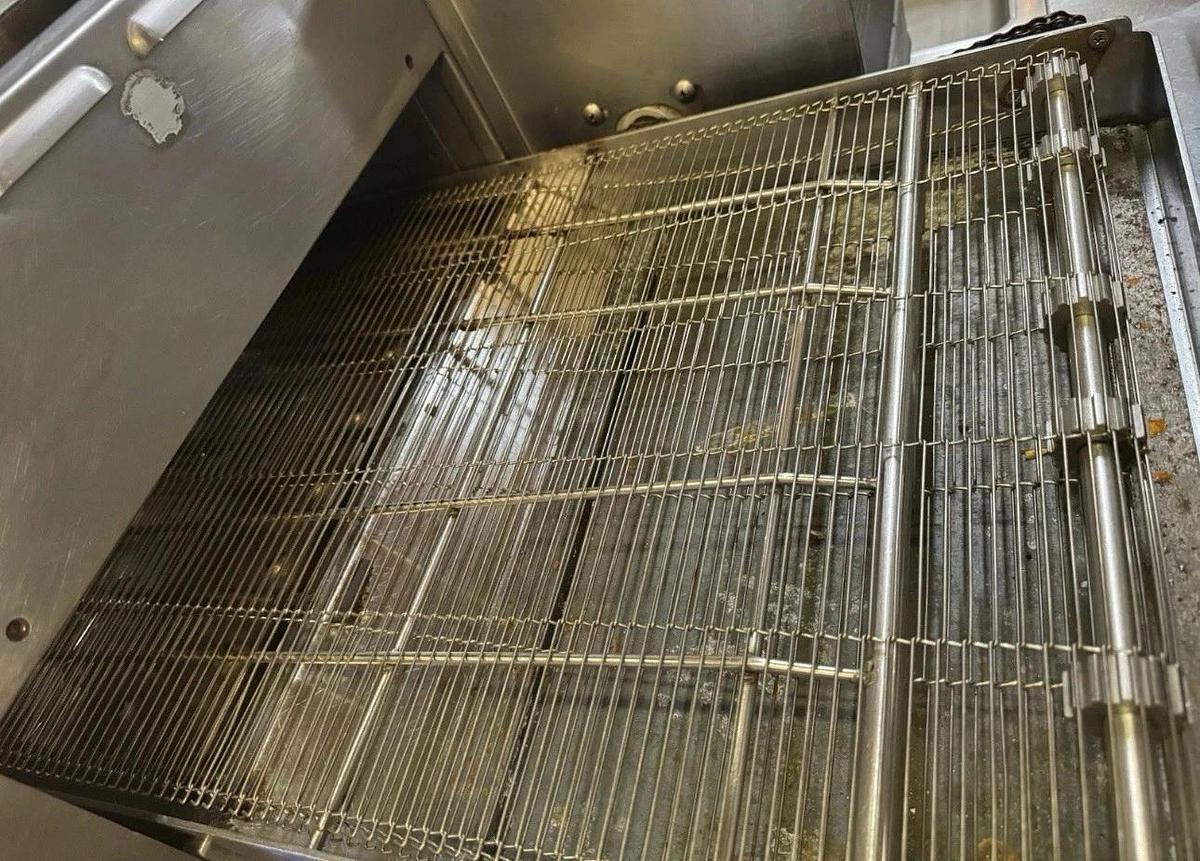 Used TurboChef MODEL HCS1618, VENTLESS, Electric Conveyor Oven - 208-230v 1 Phase