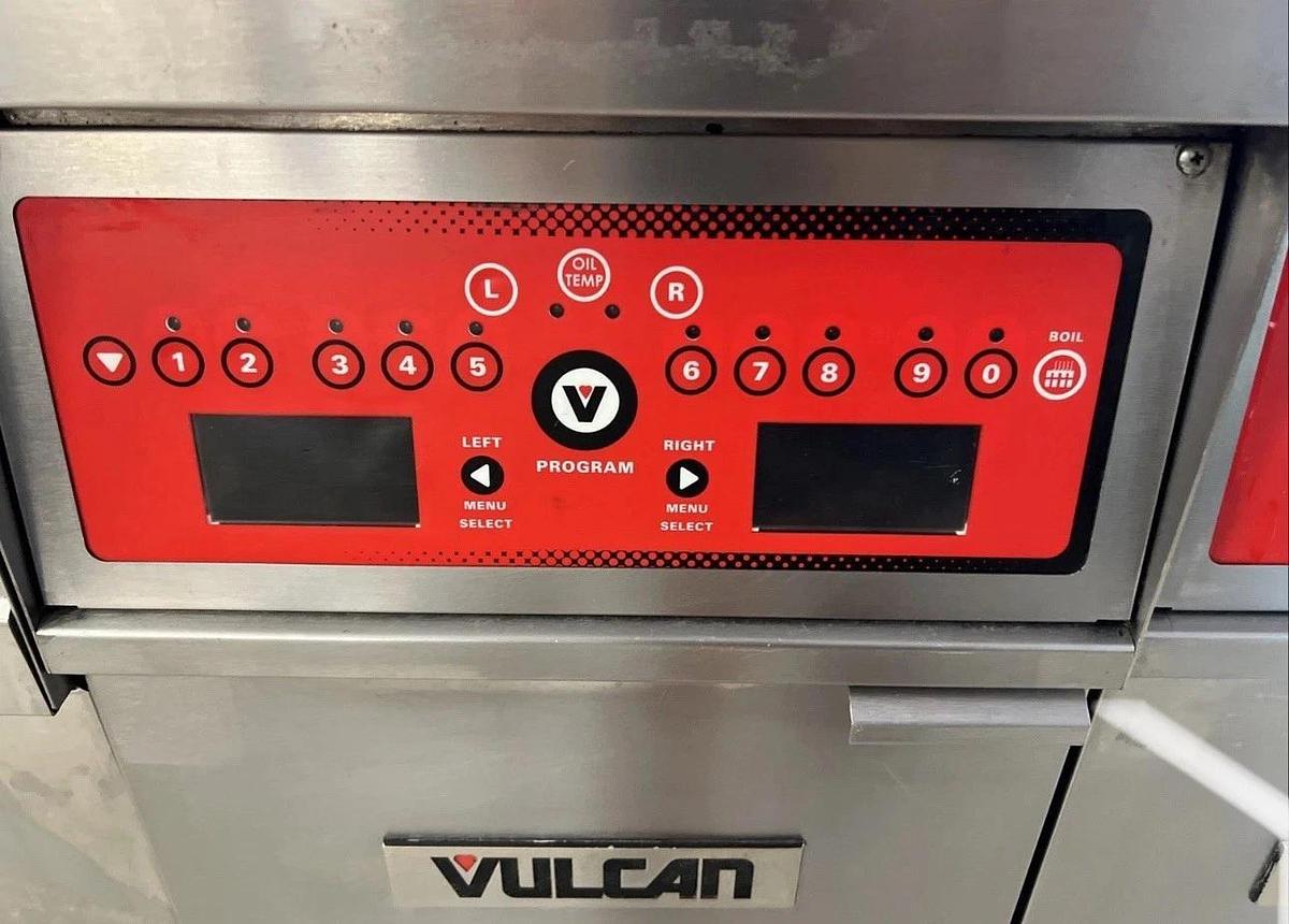 Used 2018 Vulcan Model 1 VK45C Natural Gas 2 Bay 50 Lbs Fryers W/Oil Filter VERY NICE