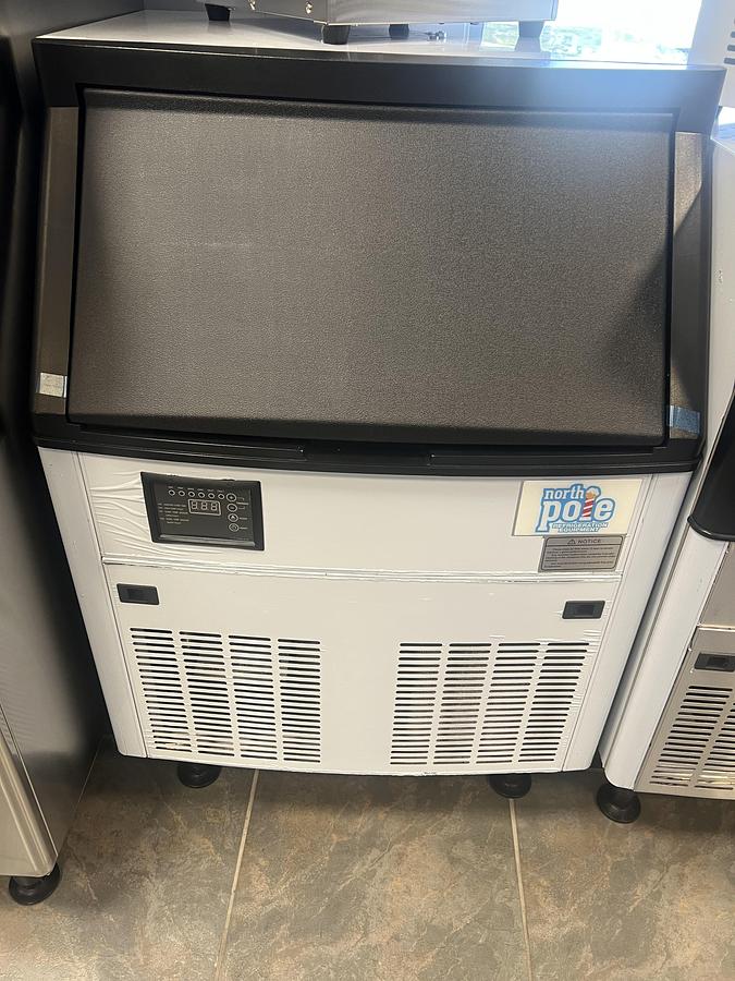 North Pole 210# Undercounter Ice Machine