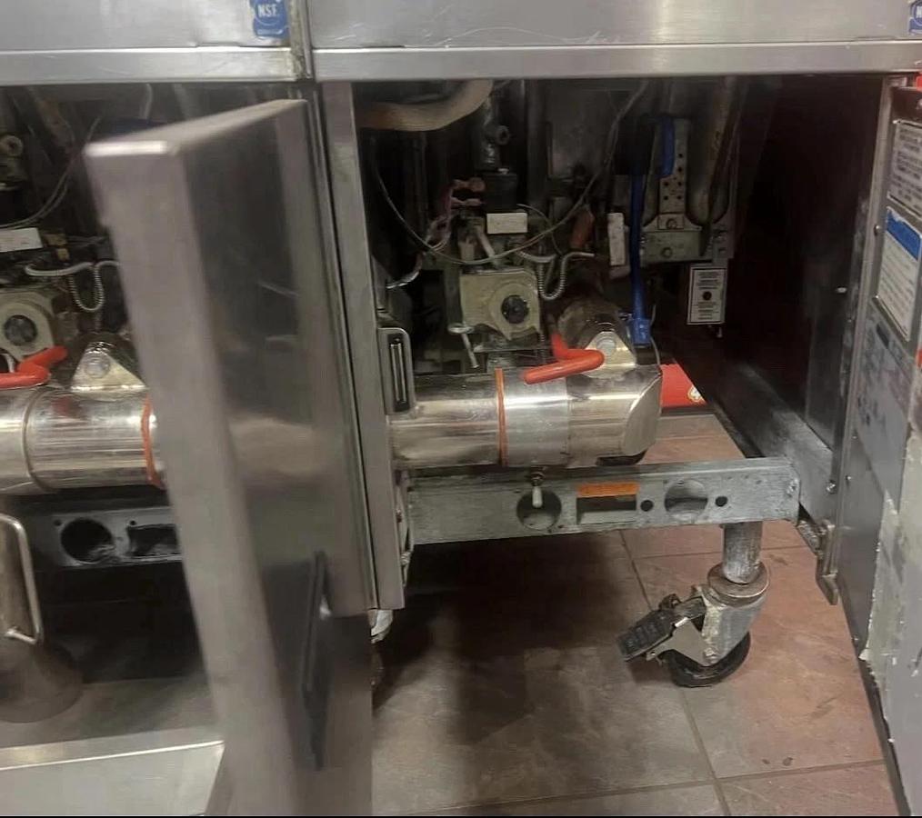 Used Pitco (3) 50 lb Vats, Model SG14,Nat Gas, GREAT WORKING SHAPE!