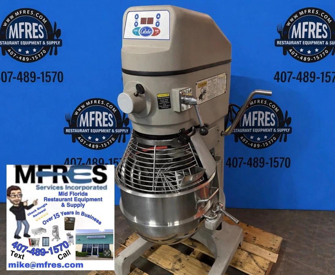Used Globe 30 Qt Planetary Mixer SP30 Floor Model w/Guard & Standard Accessories NICE