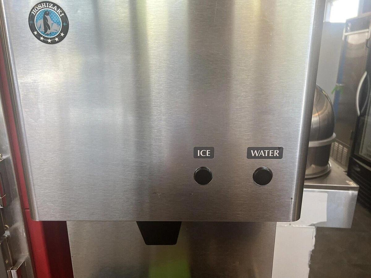 Used HOSHIZAKI MODEL DCM 270BAH NUGGET STYLE  ICE MAKER DISPENSER 115V NICE SHAPE!