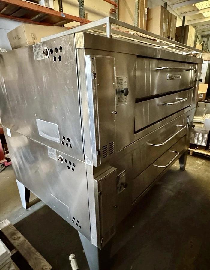 Refurbished BAKERS PRIDE Y602 DOUBLE DECK GAS PIZZA OVEN W/BRICKS NICE WORKING SHAPE!