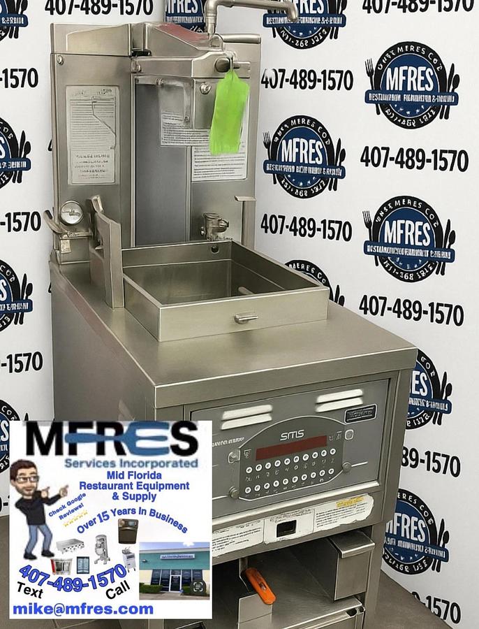 Used HENNY PENNY PFG690 26" 8 Head Natural Gas Pressure Fryer GREAT WORKING SHAPE!