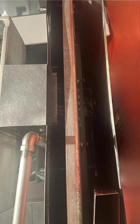 Used HENNY PENNY PFG690 26" 8 Head Natural Gas Pressure Fryer GREAT WORKING SHAPE!