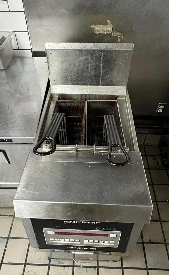 Used 2020 HENNY PENNY OFG-321 - NATURAL GAS SINGLE BAY OPEN DEEP FRYER NICE!