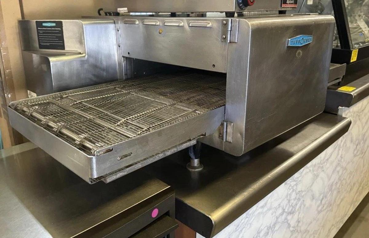 Used TurboChef MODEL HCS1618, VENTLESS, Electric Conveyor Oven - 208-230v 1 Phase