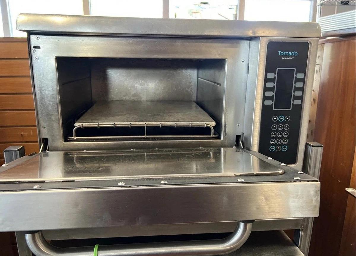 Refurbished TURBOCHEF NGC RAPID COOK CONVECTION OVEN 208/240V WITH STONE NICE SHAPE!