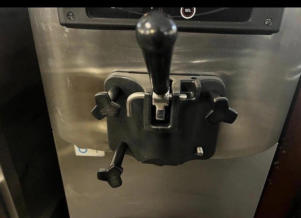 Refurbished 2015 Taylor C708 1 Flav Machine 208-230v 1 Phase Water Cooled VERY NICE SHAPE!