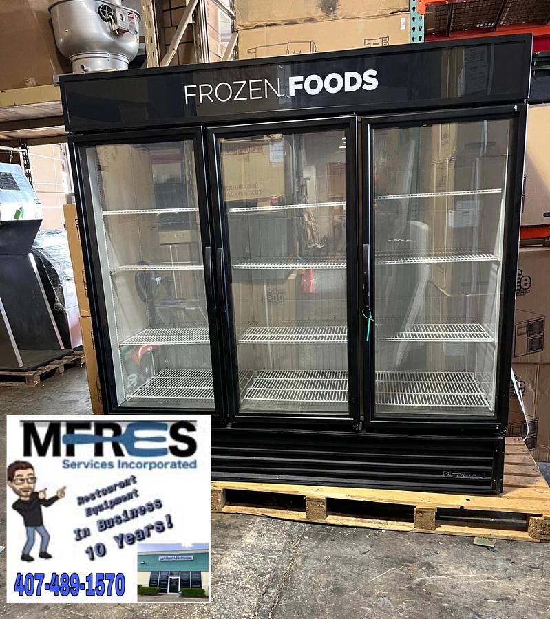 Used TRUE GDM 72F FREEZER MERCHANDISER 220V NICE SHAPE!