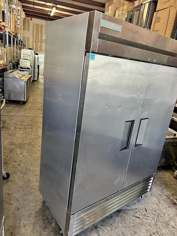 Used 2020 True T-49F-HC 54" Two Section Reach In Stainless Freezer NICE SHAPE!