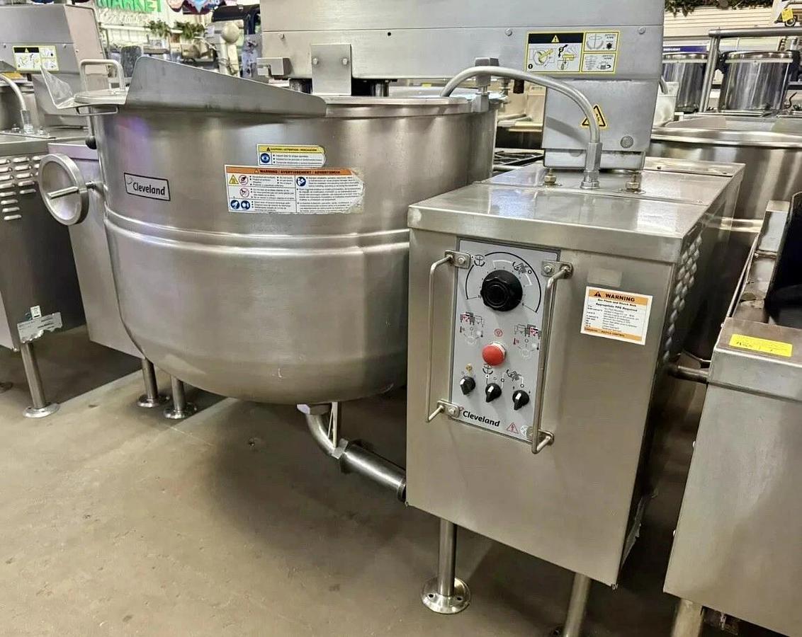 Refurbished Cleveland MKDL-125-T 125 Gallon Tilting 2/3 Steam Jacketed Direct Steam Kettle