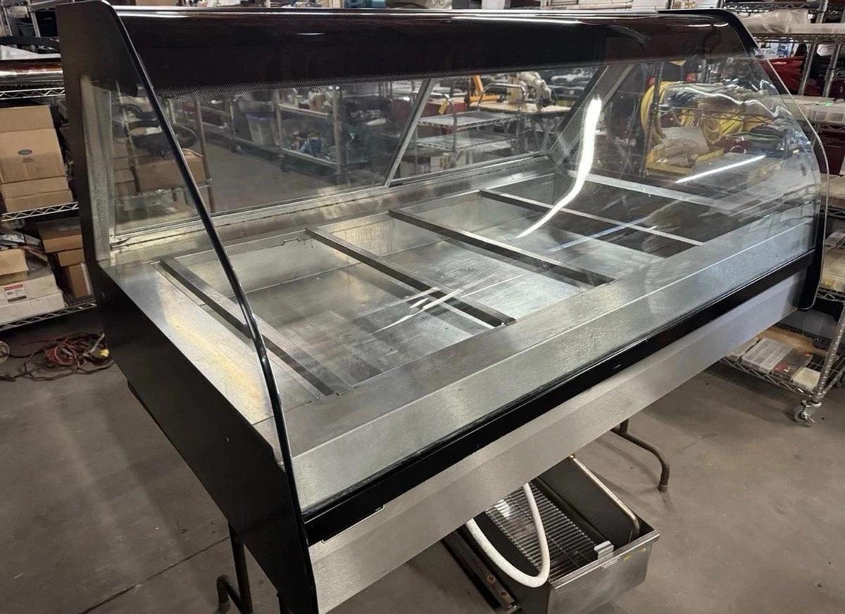 Used BKI Countertop Heated Glass Display Case  208v 1/3 Ph Model WDC-4T VERY NICE!
