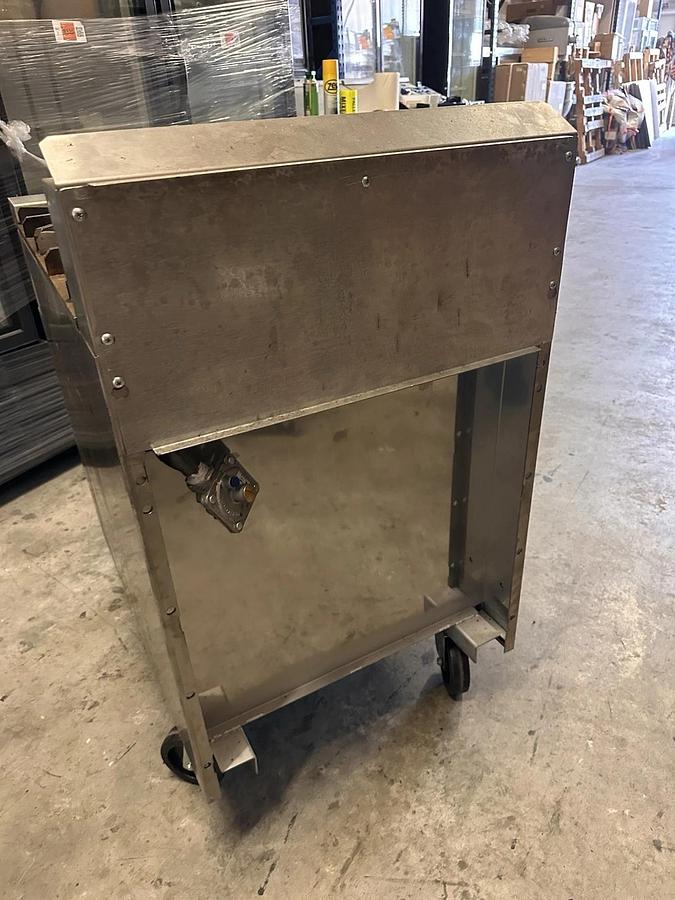 Used 2025 Jade Range Heavy Duty 24" 2 Burner Hot Plate and 12" Griddle Nat Gas Nice!