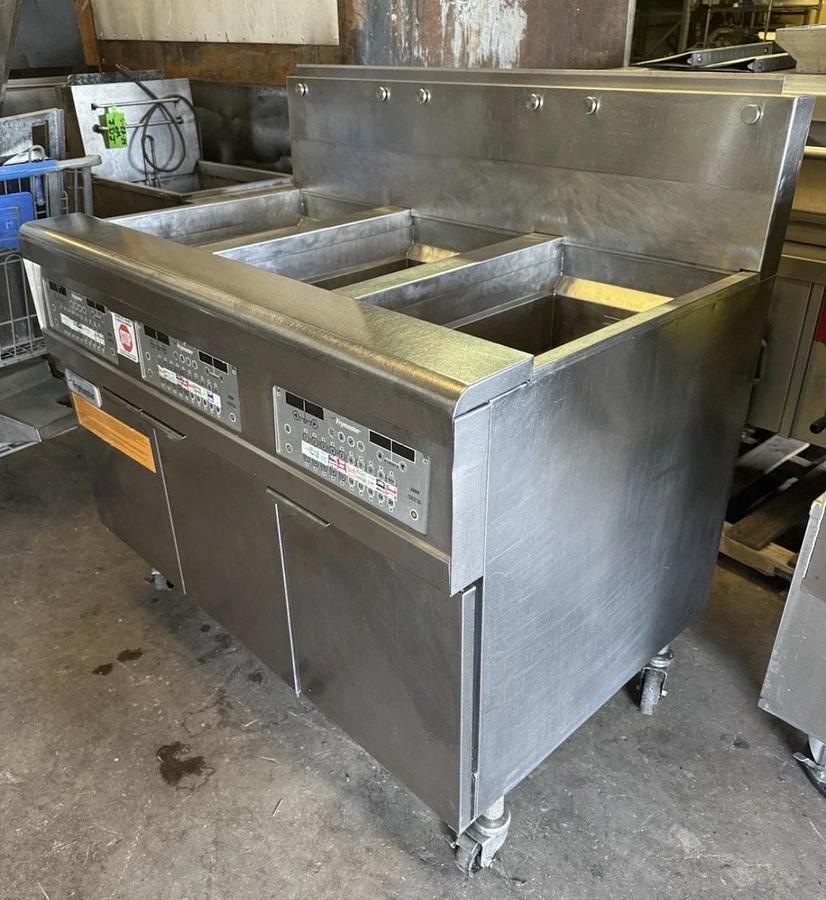 Used FRYMASTER 3 BAY Fryer, Natural Gas, Filtration System NICE SHAPE!