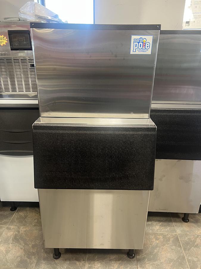 North Pole 500 lb Commercial Ice Machine with 375 lb Storage Bin – Stainless Steel – Air Cooled – 115V