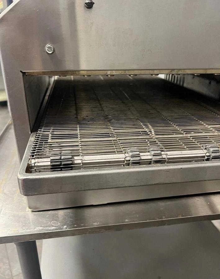 Refurbished 2020 LINCOLN IMPINGER 2502 16" BELT WIDTH 240V PIZZA OVEN GREAT SHAPE!