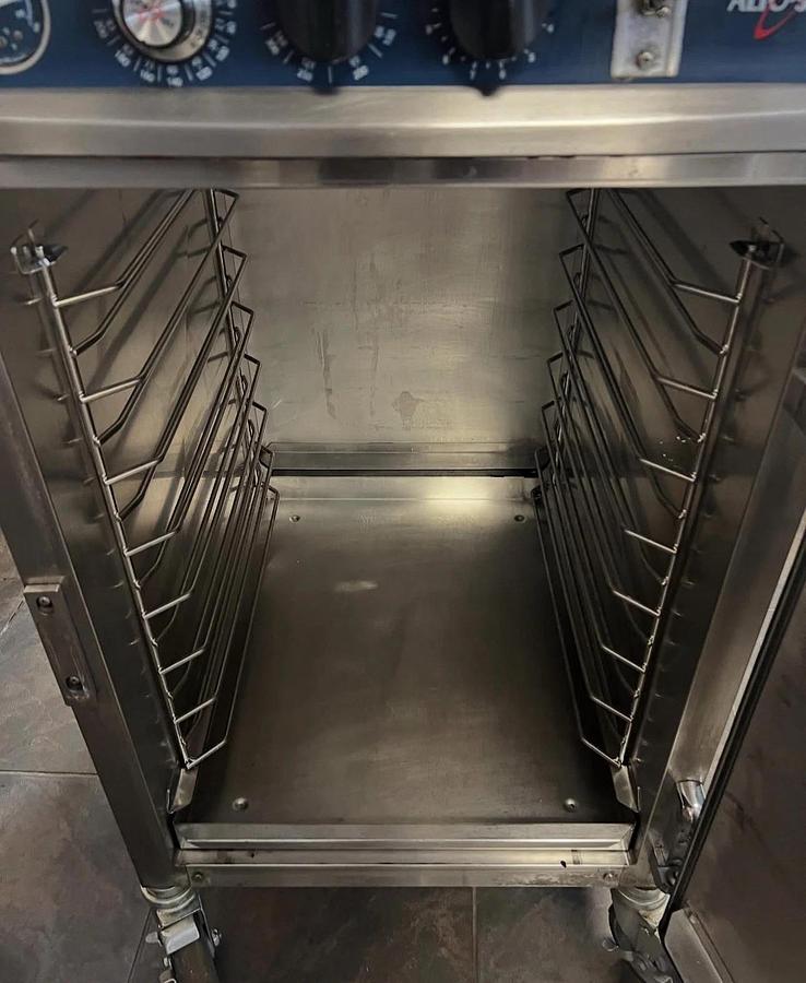 Refurbished 2024 ALTO-SHAAM 1000-TH-II Half Height Cook and Hold Oven 125V GREAT SHAPE!