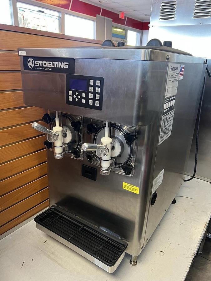 Used 2024 STOELTING E122-38I2P Frozen Beverage/Shake Machine 208-240V GREAT SHAPE!